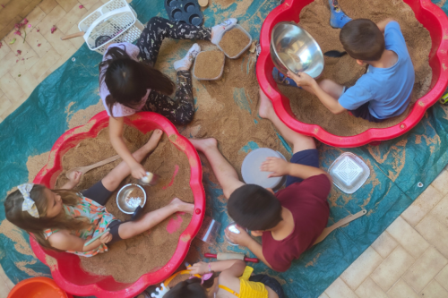 Ολοκληρώθηκαν με επιτυχία τα προγράμματα messy play & loose parts από τα Κέντρα των Παιδικών Χωριών SOS στην Καλαμάτα