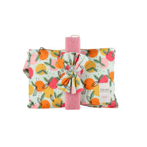 Λαμπάδα και νεσεσέρ με φρούτα